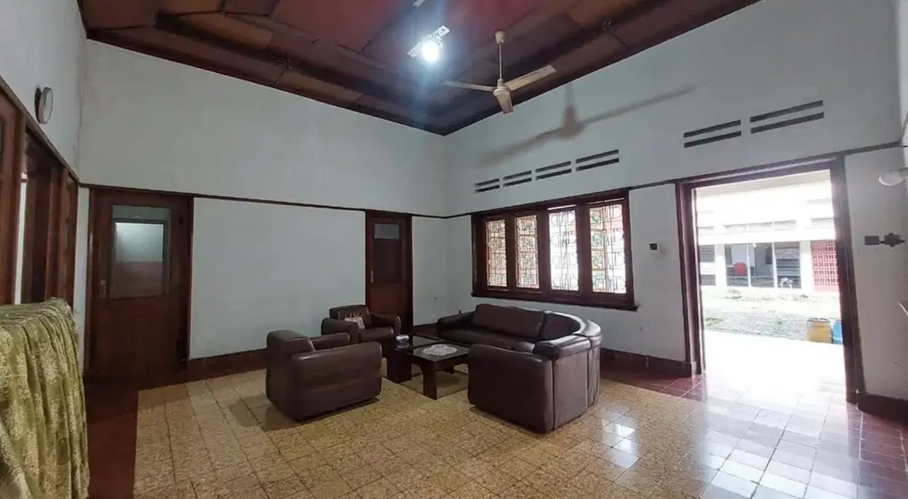 Jual Rumah Tua Bagus di Jalan Ahmad Yani Kota Semarang