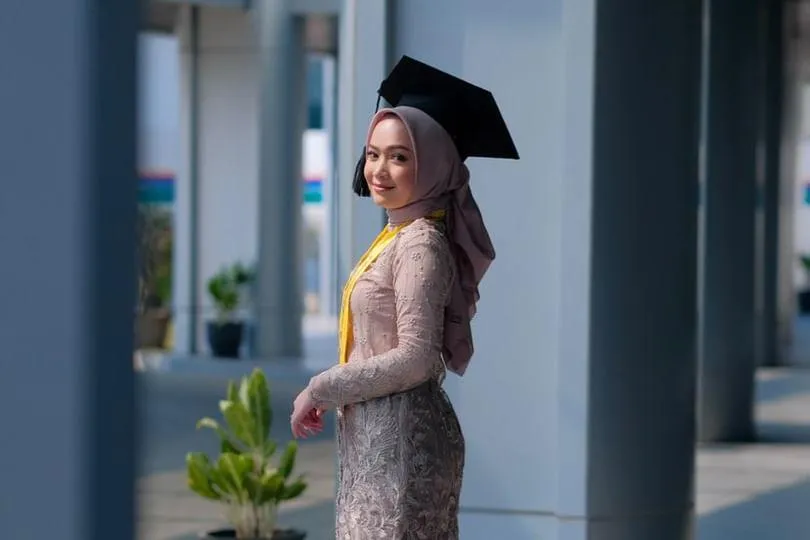Inovatif, Kebaya Modern Wisuda Kuliah, Tunangan Kutubaru, Kondangan, Sekolah, Batam, NENG LINA KEBAYA