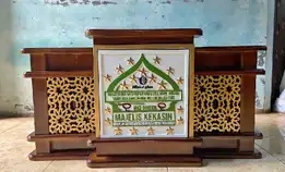 Mimbar Majelis Pidato Masjid