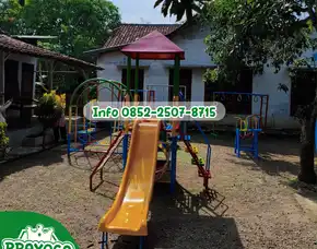 Contoh Ayunan Besi Holo Dan Jungkat Jungkit Kec Prajuritkulon Kota Mojokerto