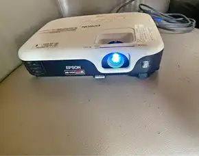 Sewa Proyektor Praktis Pekanbaru