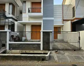 Rumah Dalam Cluster Cipinang Indah Jakarta Siap Huni