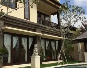 Dijual Villa Exclusive Full Furnish, Jl. Cempaka Gading Raya Uluwatu Ungasan Kuta Selatan