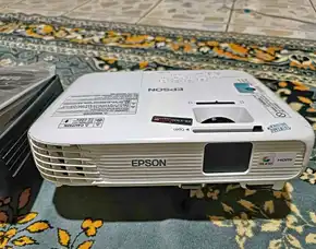 Rental Proyektor Untuk Webinar Pekanbaru