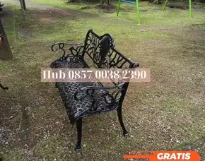 Pusat Bangku Modern Kombinasi Kayu Panjang Santai Kec Lakarsantri Kota Surabaya