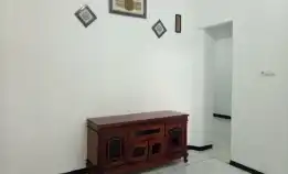 Rumah Kontrakan Tahunan