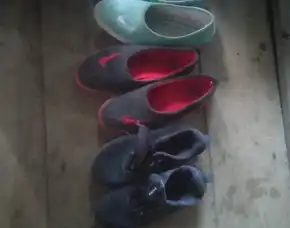 Sepatu Bekas