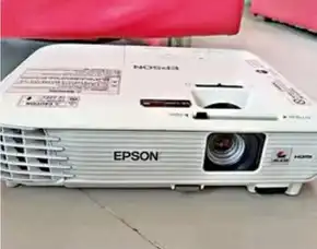 Sewa Proyektor Untuk Acara Diskusi Publik Mahasiswa